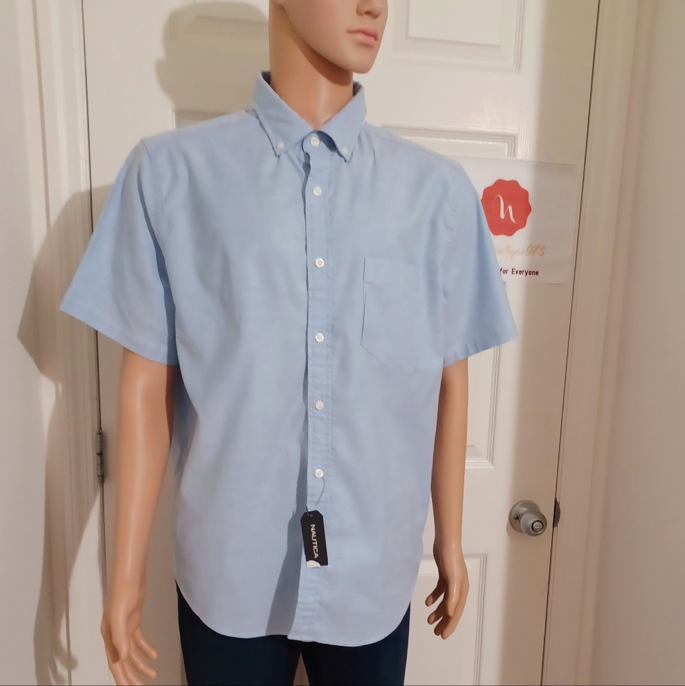Nautica Mens Classic Fit Stretch Oxford Short Sleeve Light Blue Shirt (Size L)